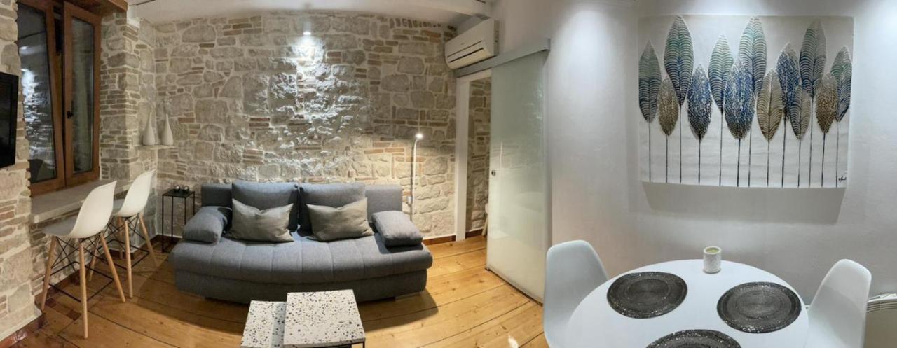 Appartamento Molo Grande - Sea View Rovigno Esterno foto