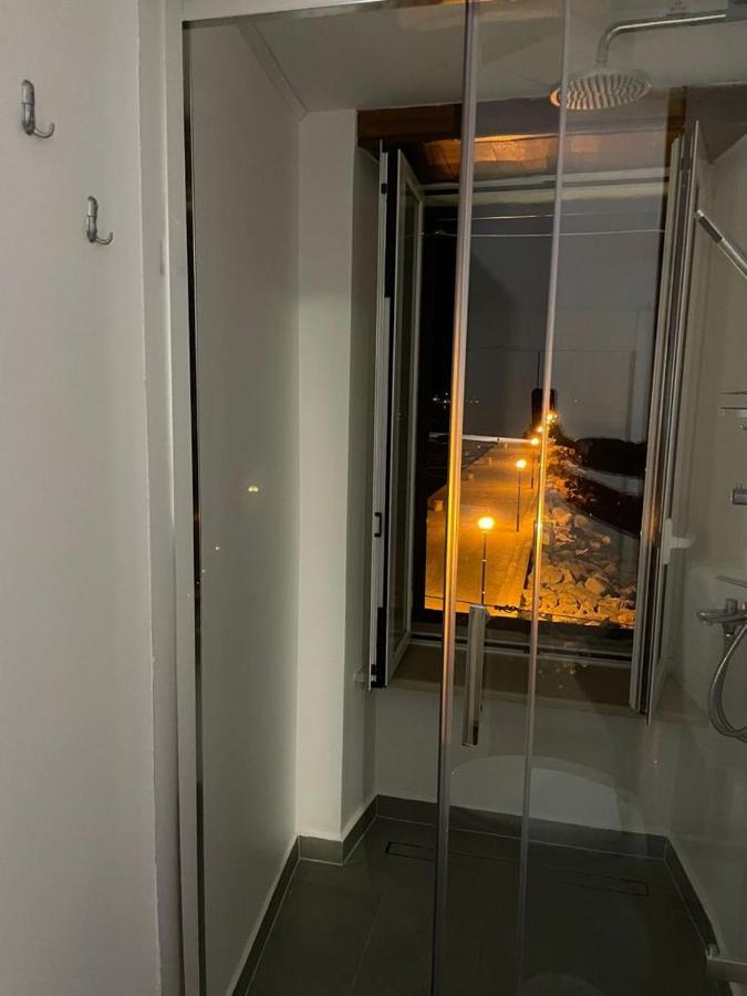 Appartamento Molo Grande - Sea View Rovigno Esterno foto